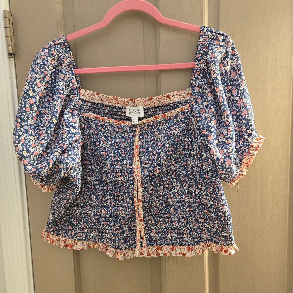 Unique Vintage Blue Floral Smocked Puff Sleeve Blouse